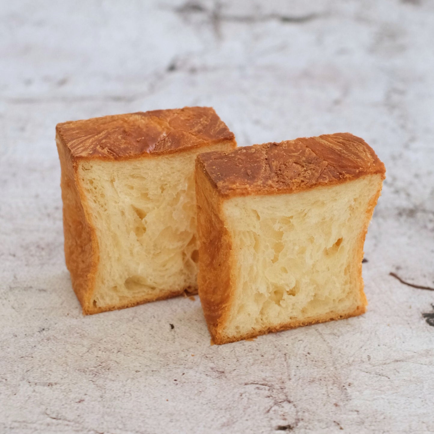 デニッシュ食パン